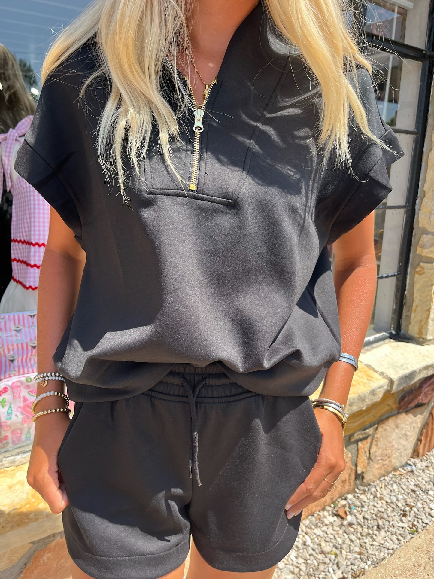 Scuba Elastic Waistband Shorts With Pocket Black