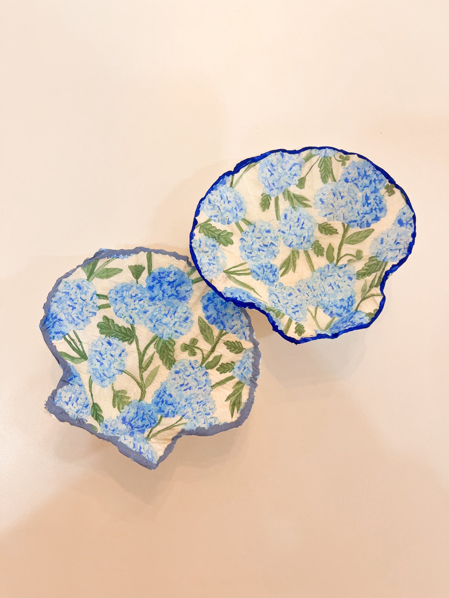 Shell dish hydrangea