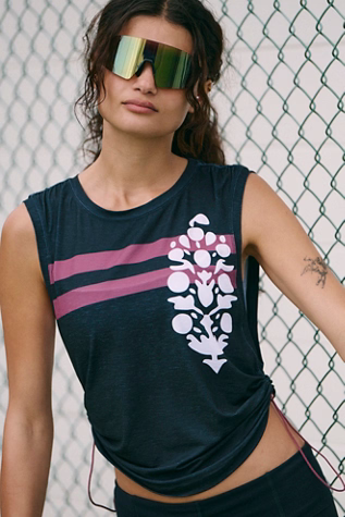 Free People Movement SPORT MODE MUSCLE LOGO / BLACK/CLOVE COMBO