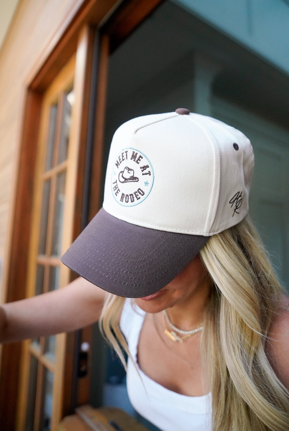 Meet me at the Rodeo Brown Vintage Trucker Hat – AP Company