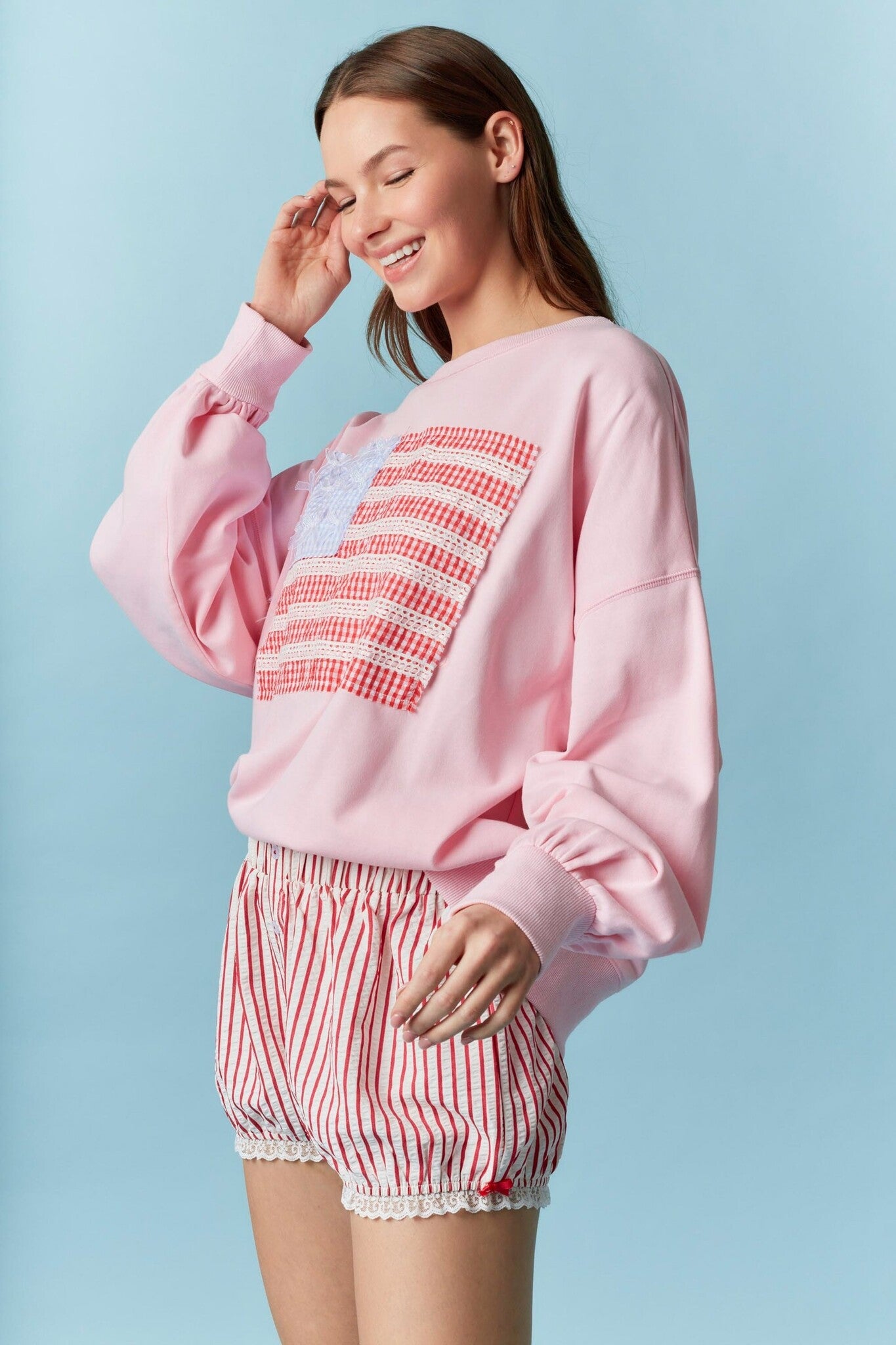Pearl flag top