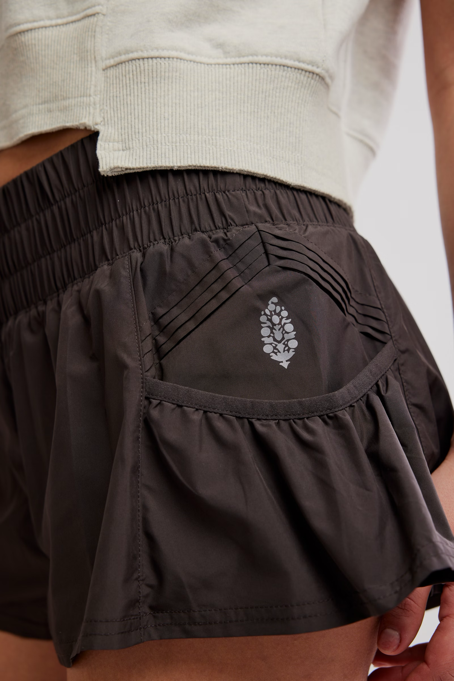FP Movement GET YOUR FLIRT ON SHORT / CHOCOLATE