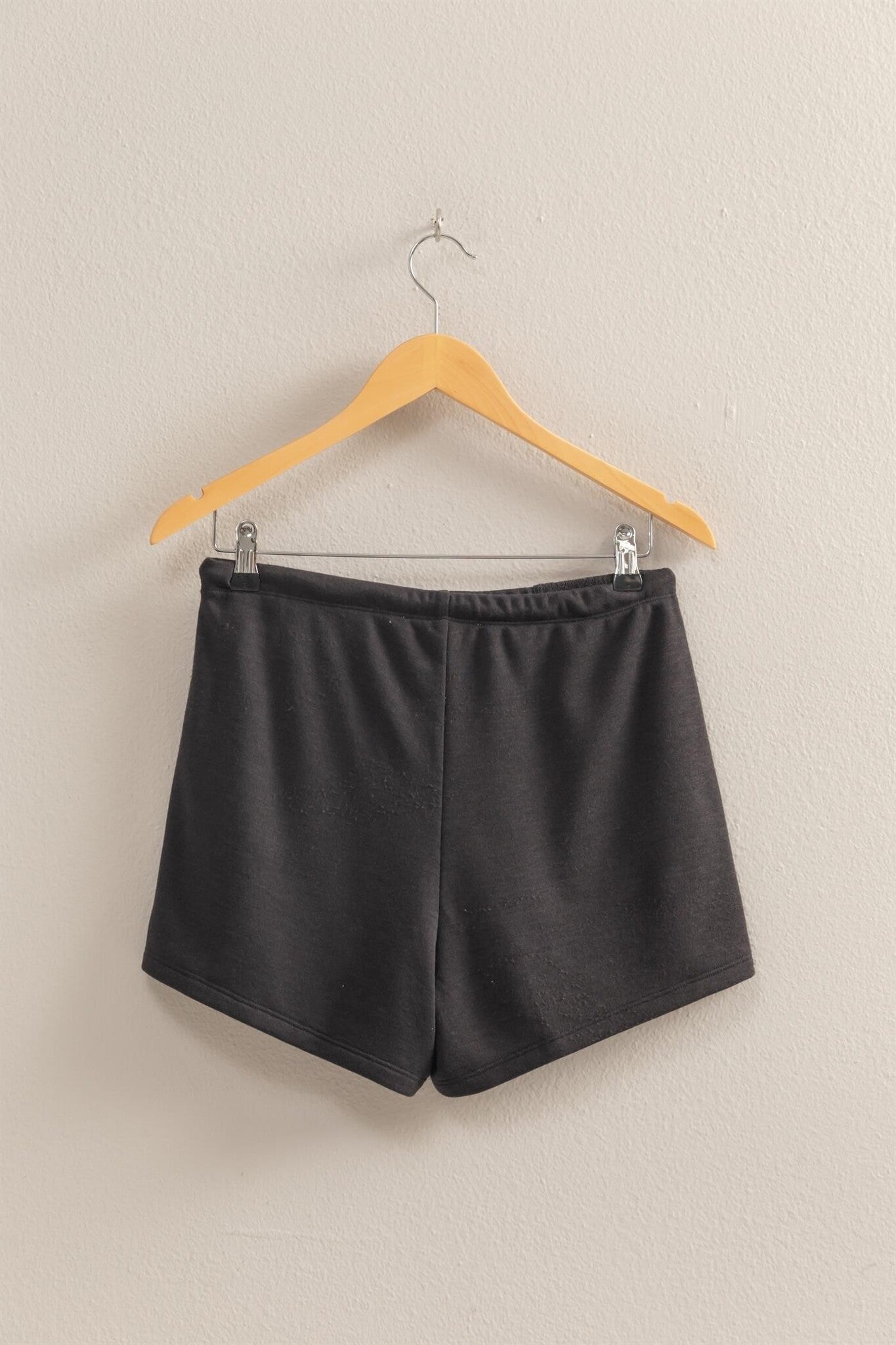 Hailey black shorts