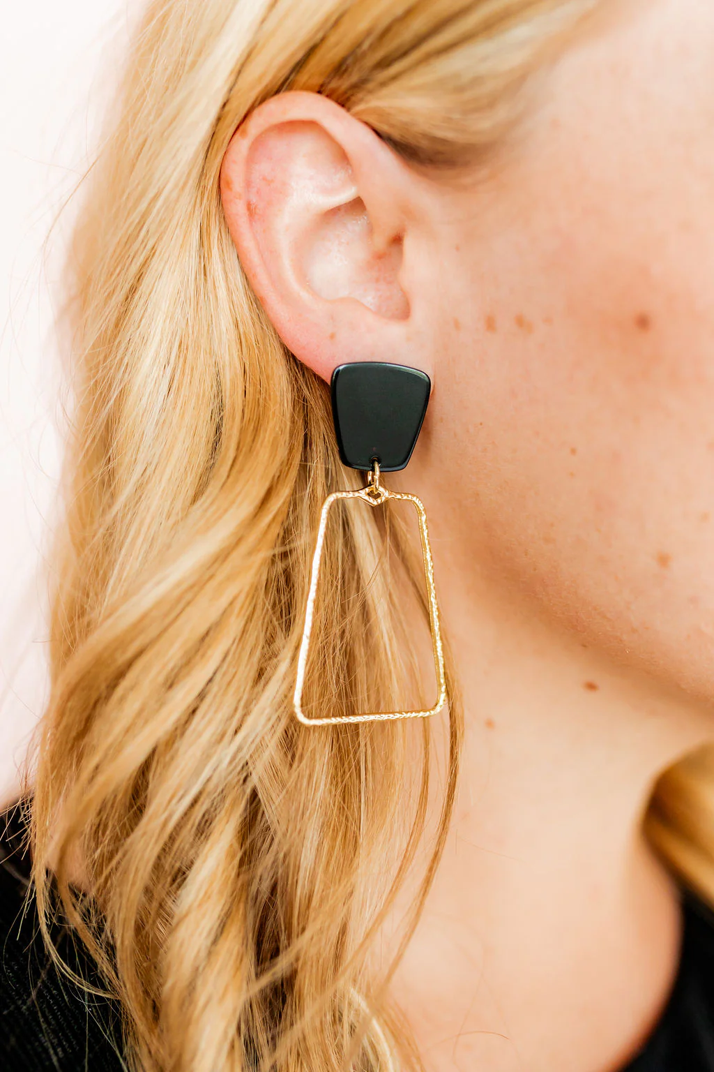Kaelyn black and gold earrings