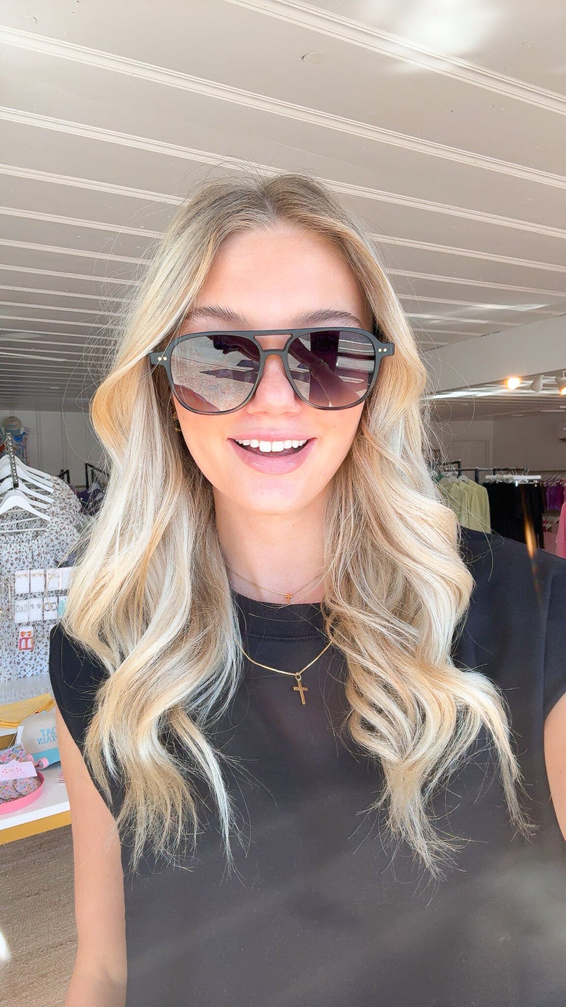 DAX Briggs black gradient sunglasses