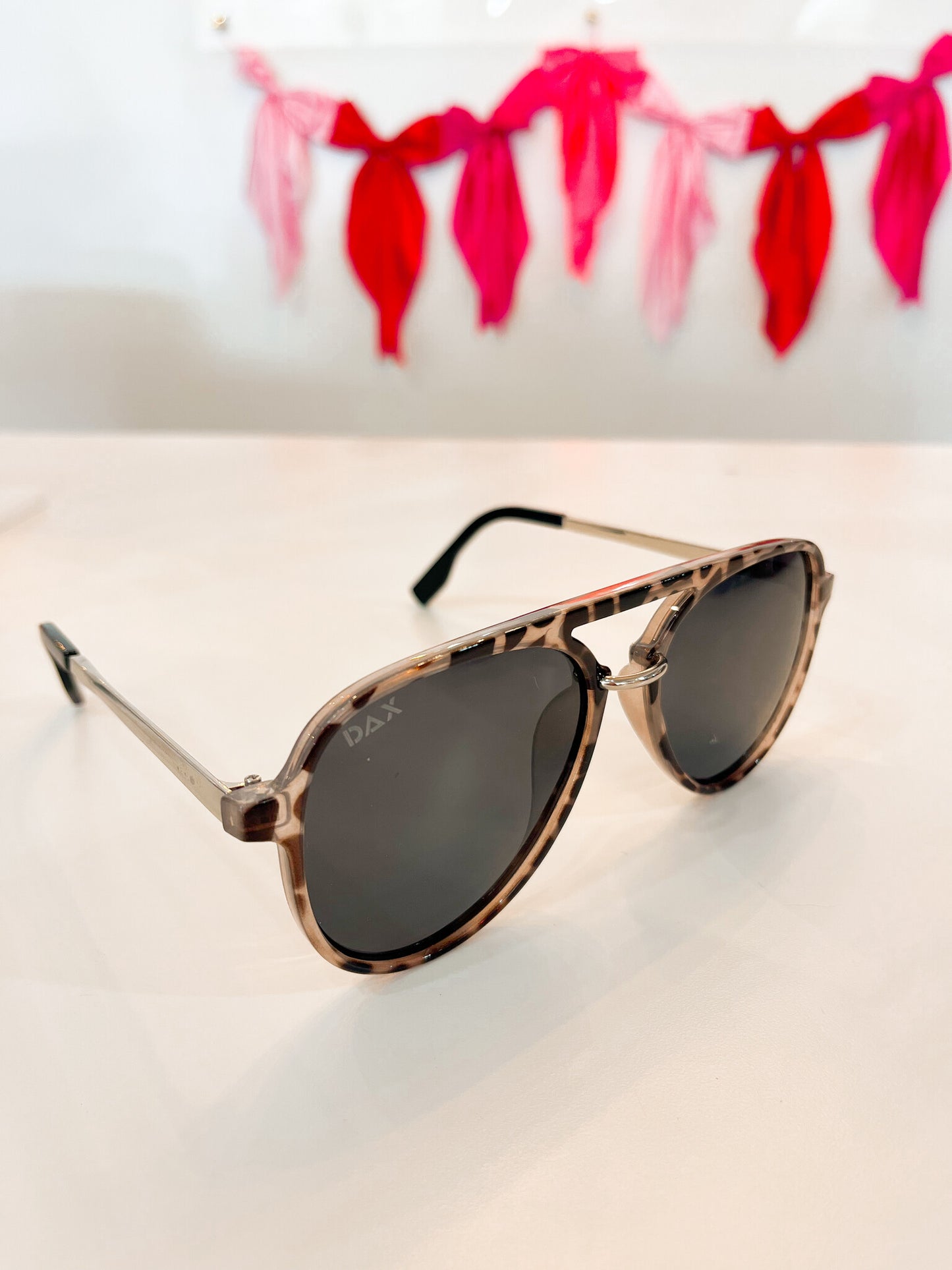 DAX Earhart grey sunglasses