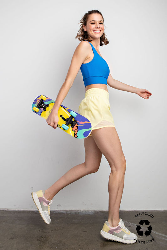 RECYCLED ACTIVE SHORT WITH MESH Lemon Cream