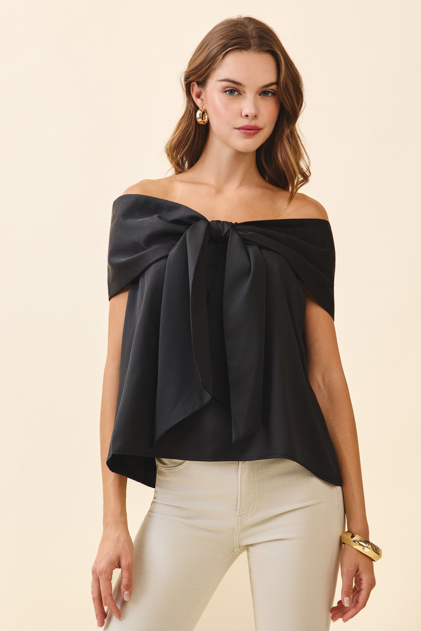 Tate Black Top