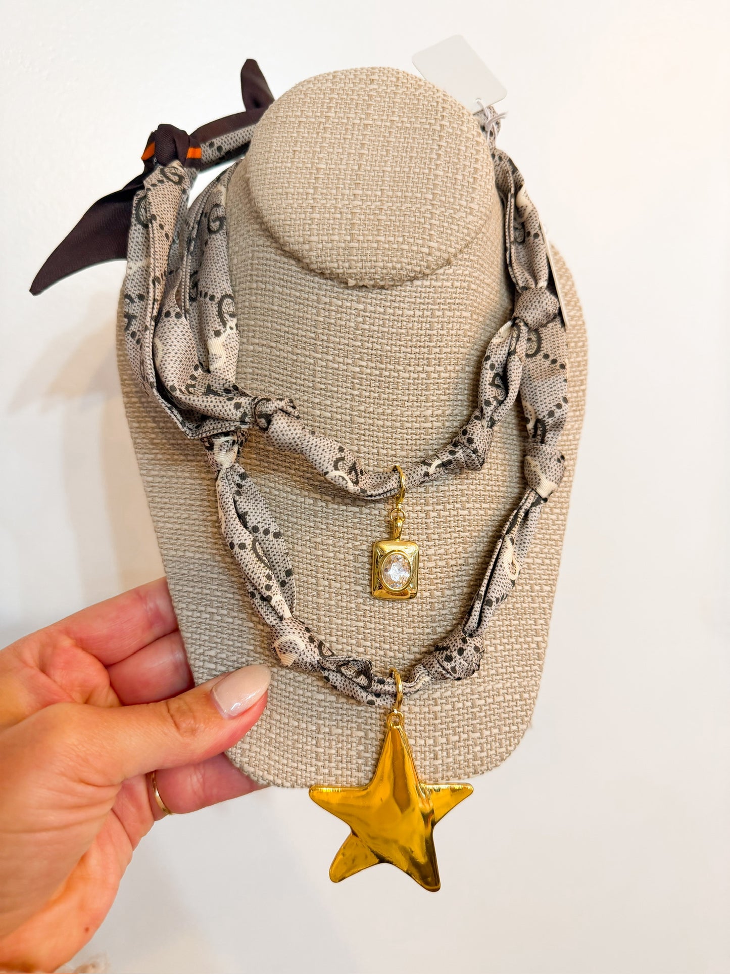 Scarf Charm MULTIPLE CHARMS