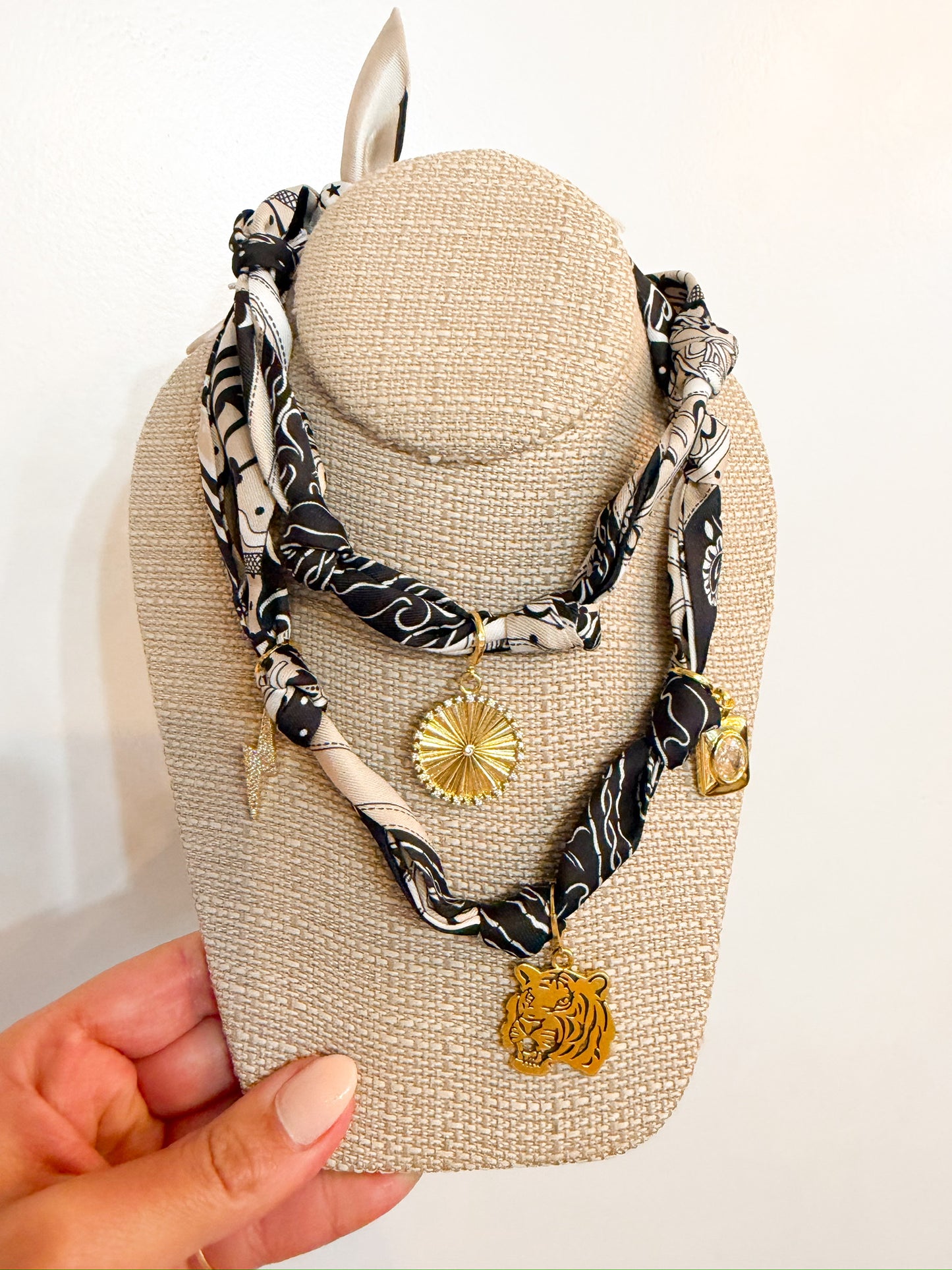 Scarf Charm MULTIPLE CHARMS