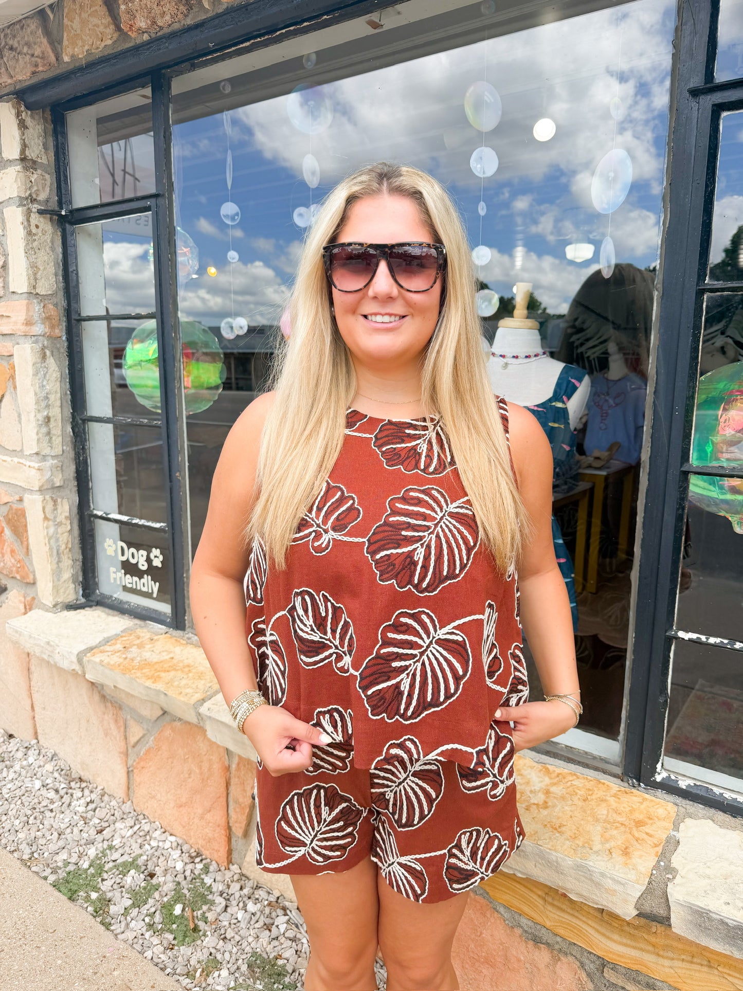 Evelyn Brown Set Top