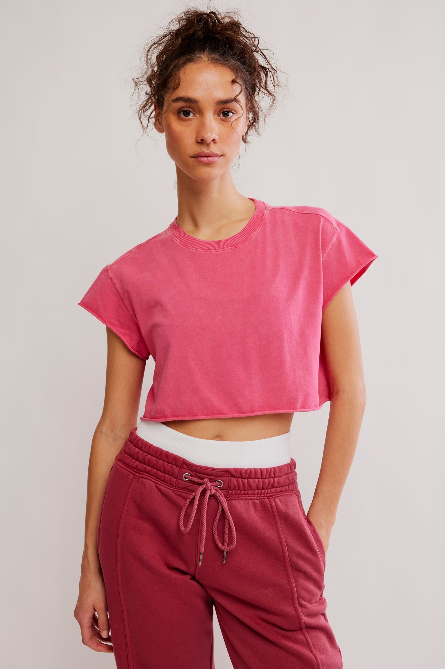 FP Movement HOT SHOT CROPPED TEE / HOT PINK