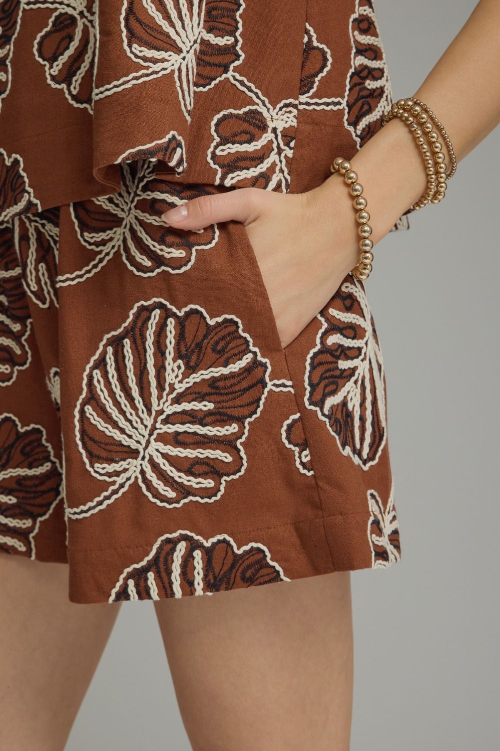 Evelyn Brown Set Bottoms