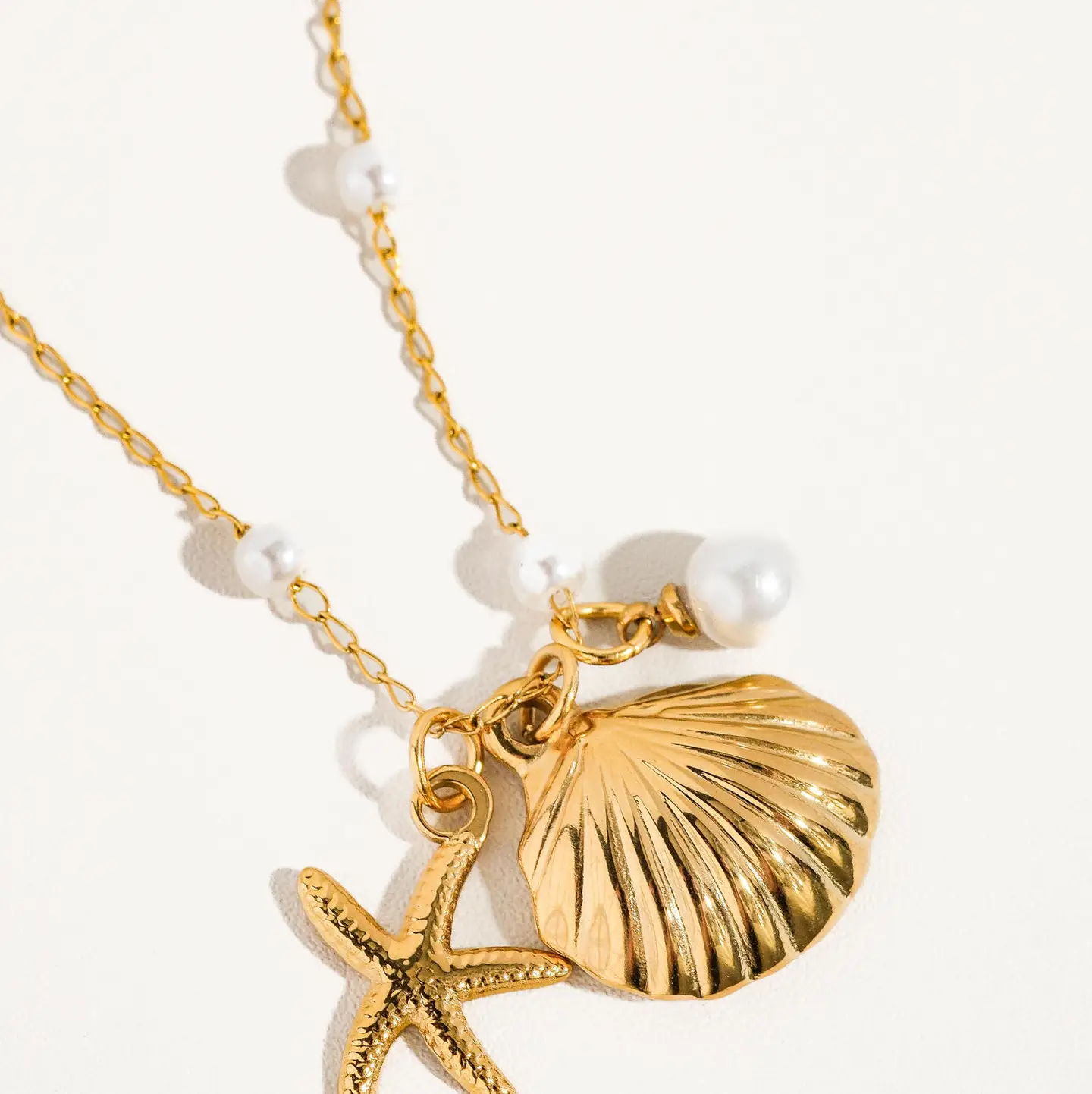 Capella 18K Gold Seashell Sea Star Pearl Necklace