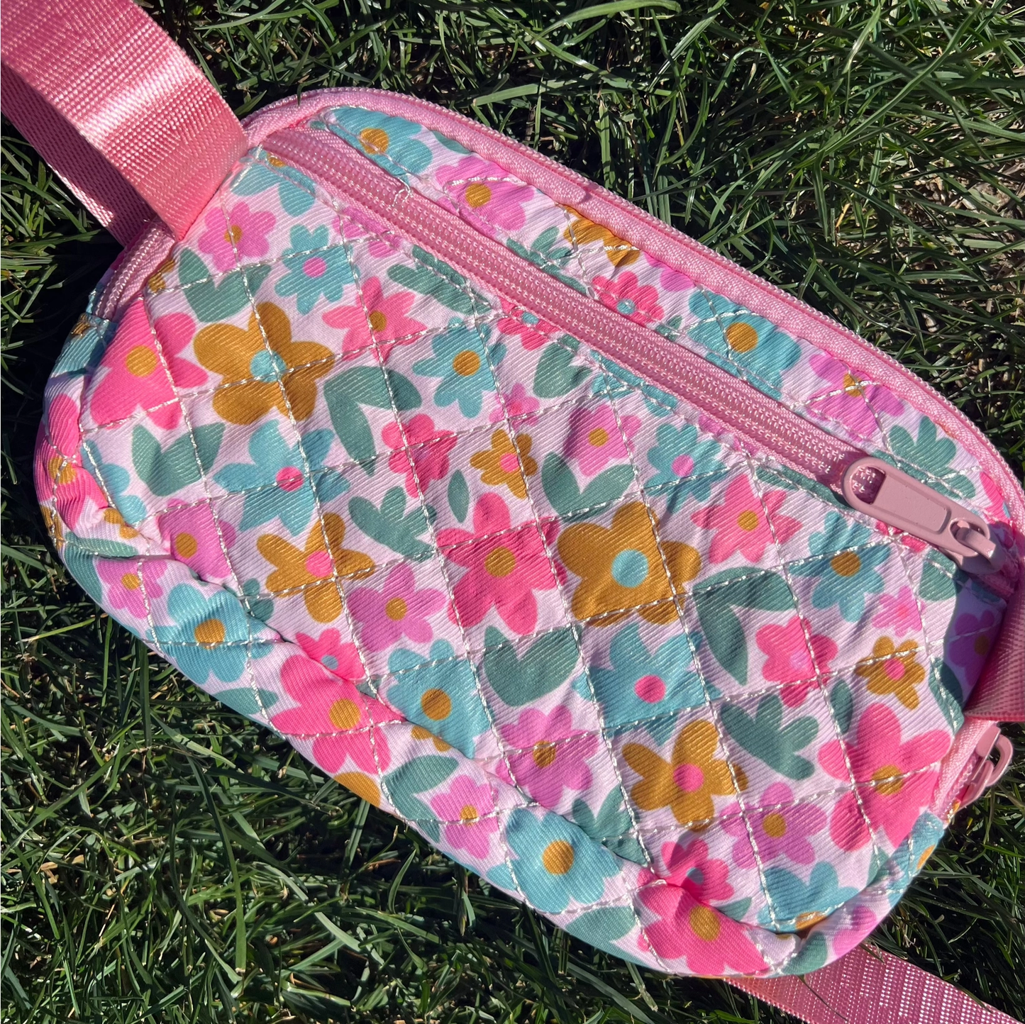 Quilted Belt Bag - Sage Bloom