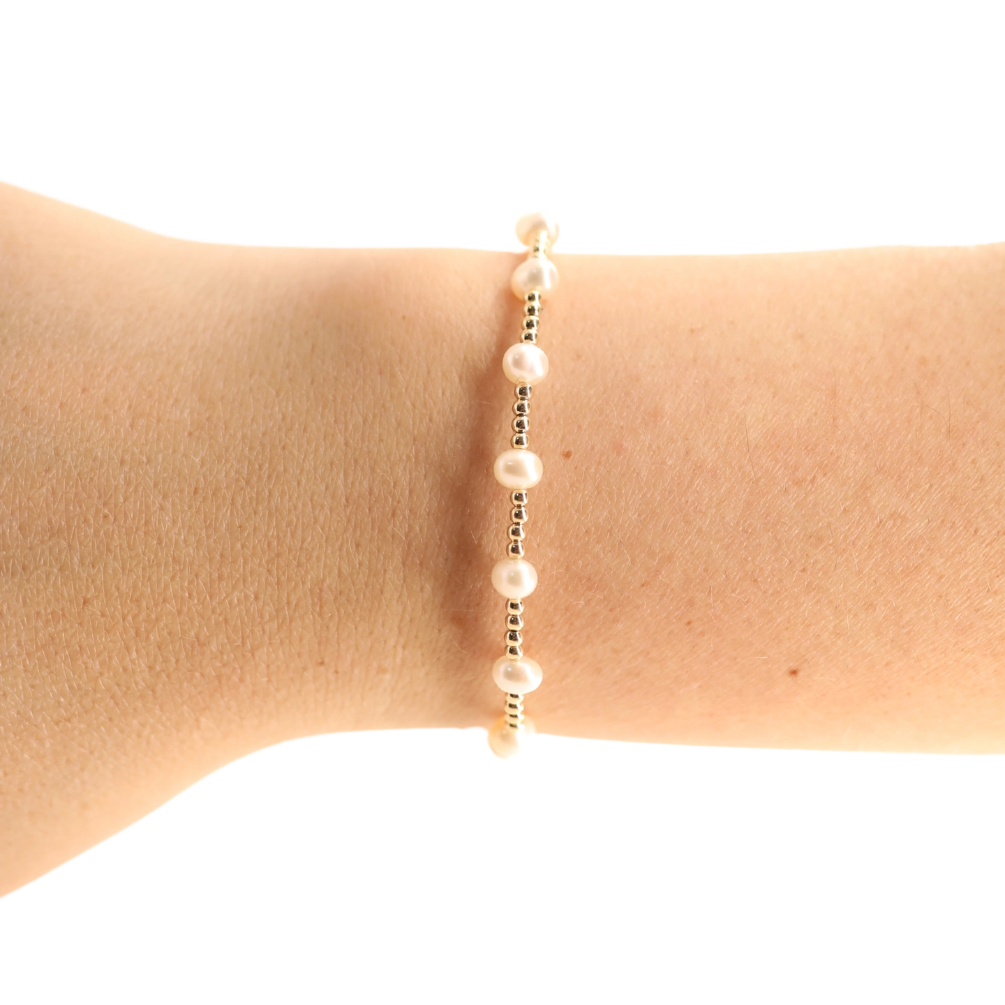 Lolo Pearl Bracelet in Gold Standard 6.75 inch