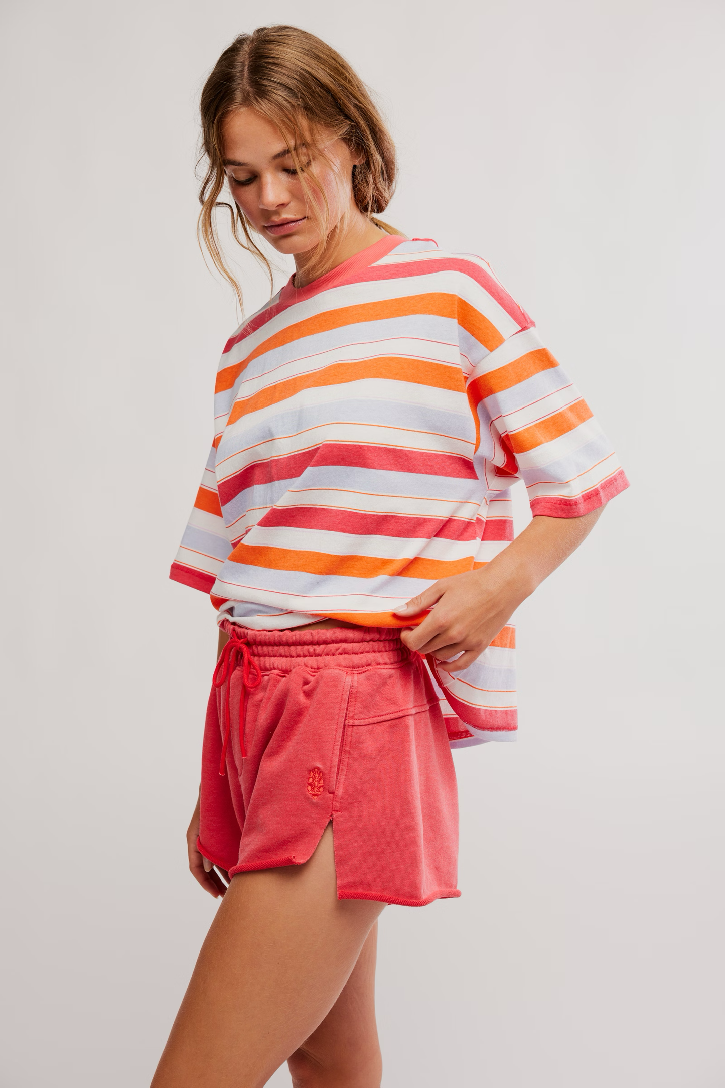 KNOCKOUT SHORT / GRAPEFRUIT