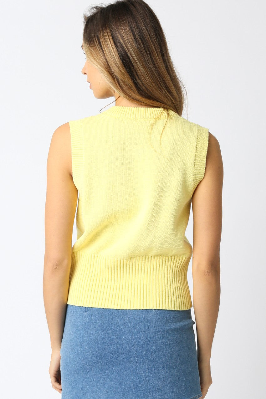 Olive yellow top