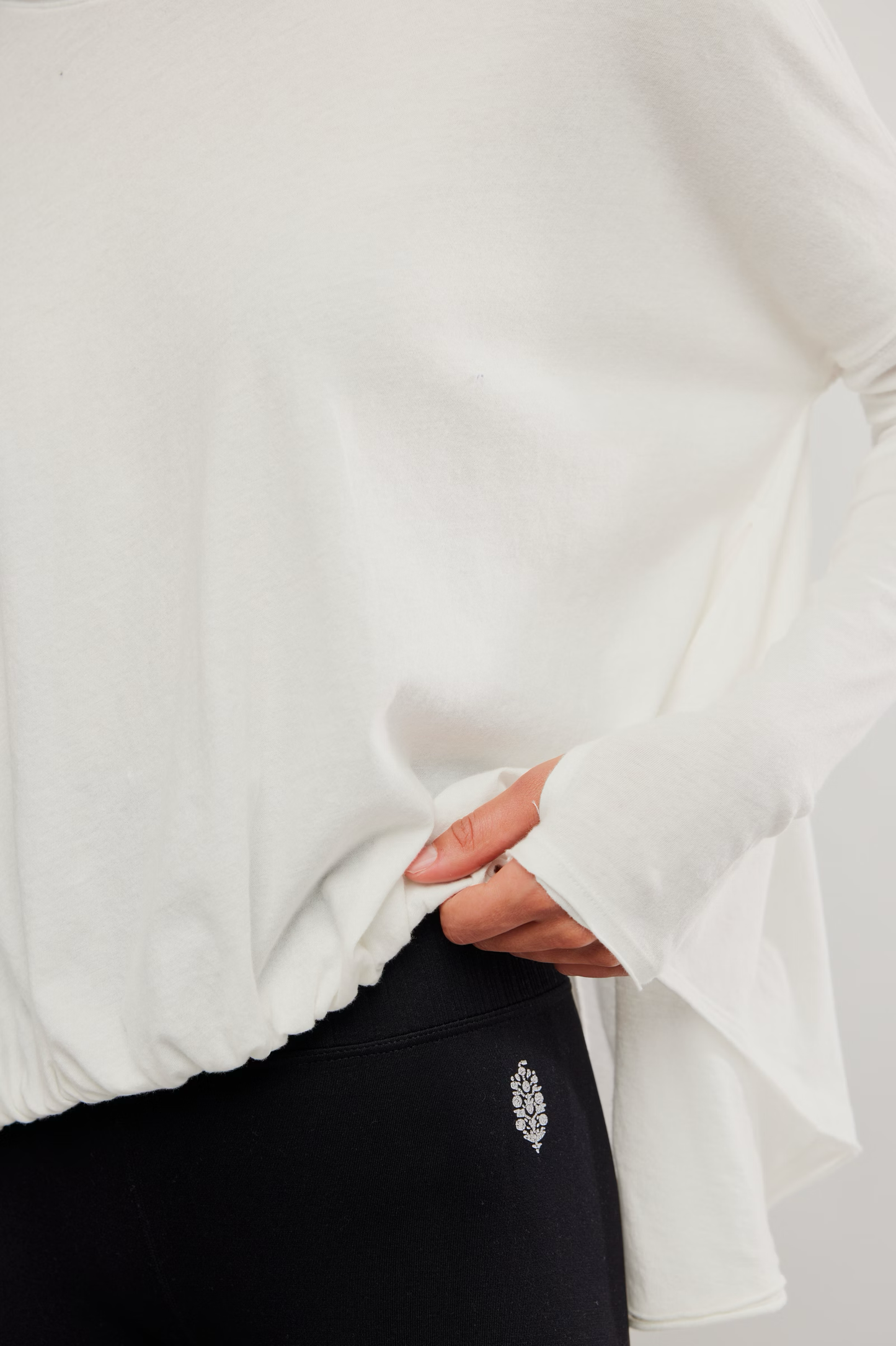 SHEER BLISS LAYER / WHITE