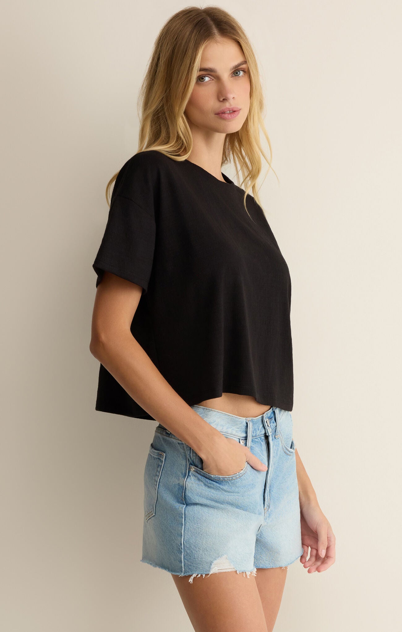 Z SUPPLY SWAY TEXTURED CROPPED TEE