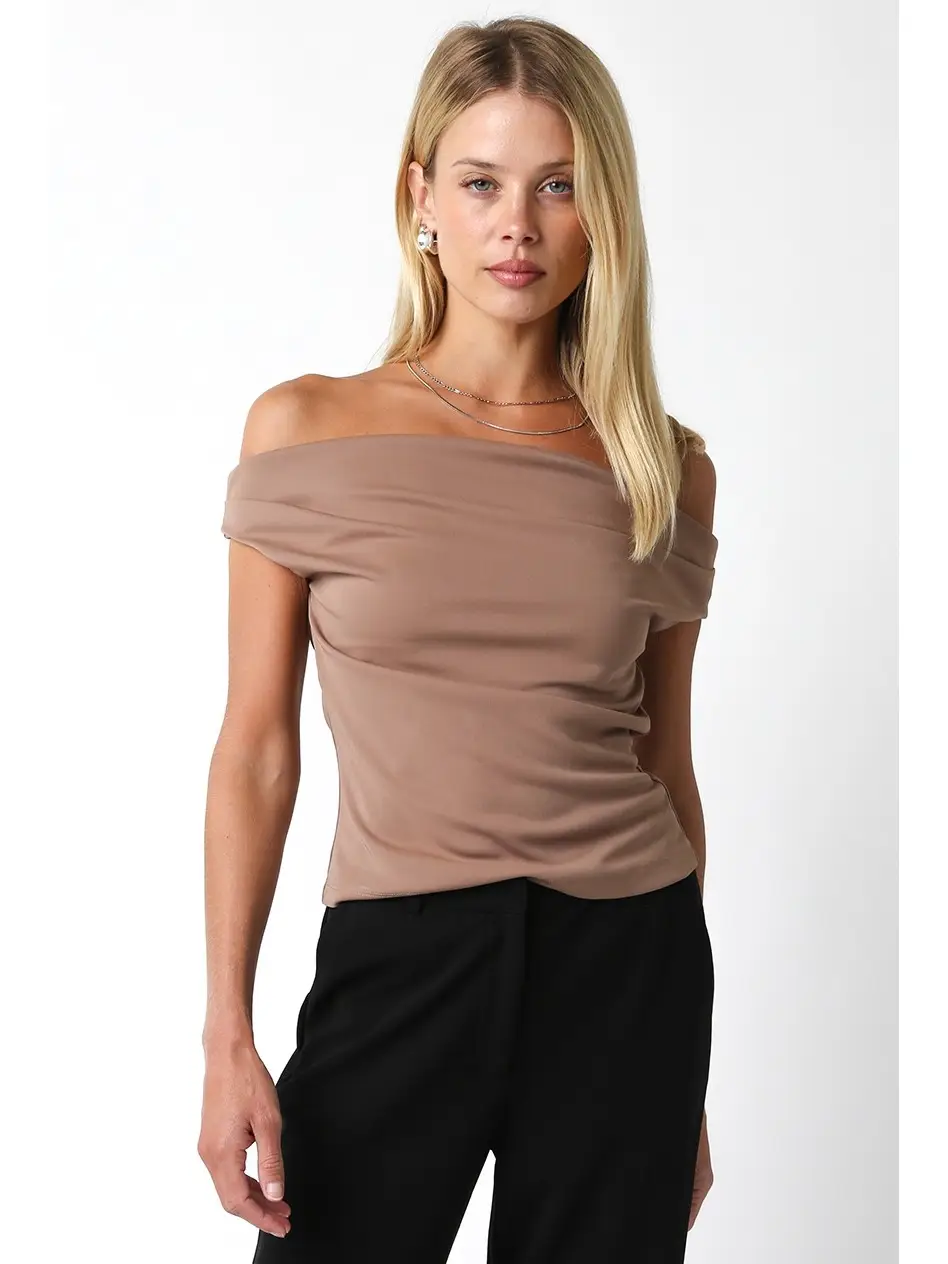 Macey Off-Shoulder Fitted Top Taupe