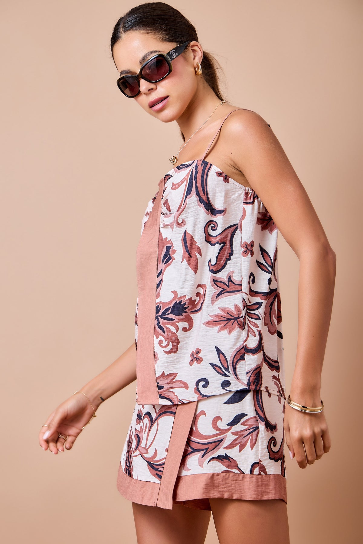 Dakota Brown Tropical Set Top