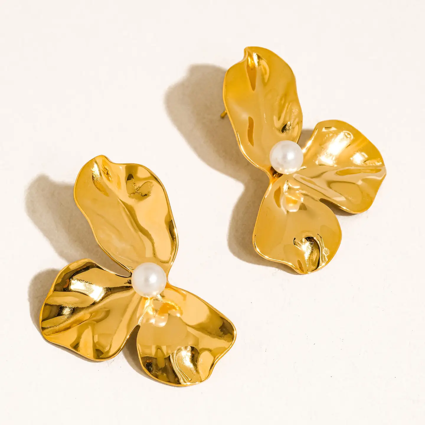 Vintessa 18K Gold Non-Tarnish Flower Shell Pearl Earrings