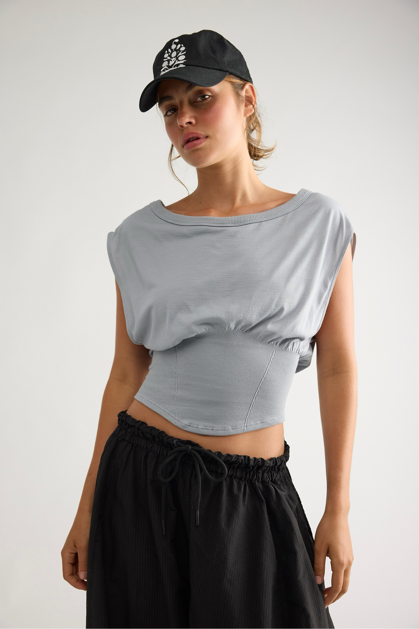 LIGHT OF DAY BANDED TEE / HEATHER GREY