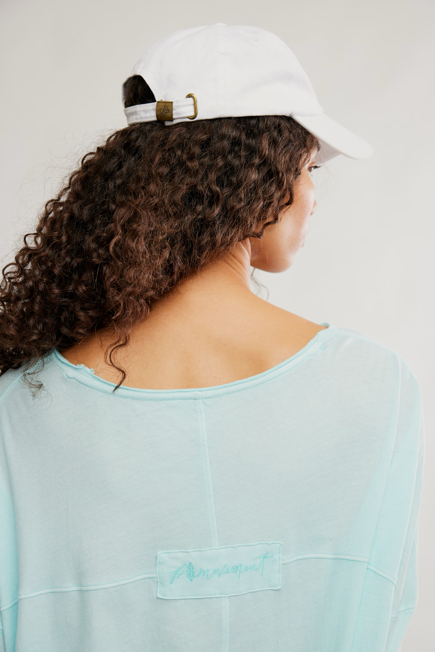 SHEER BLISS LAYER / FROSTY