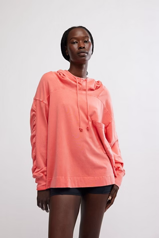FP MOVEMENT HOT SHOT HOODED LAYER CODDY / HIBISCUS