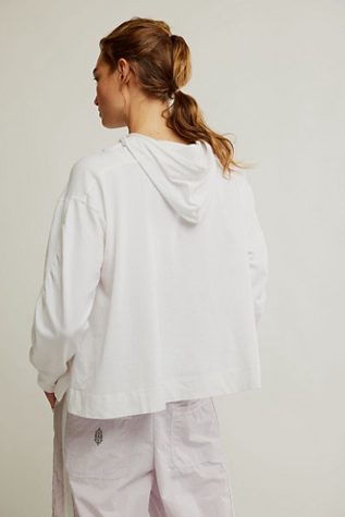 FP MOVEMENT HOT SHOT HOODED LAYER CODDY / WHITE