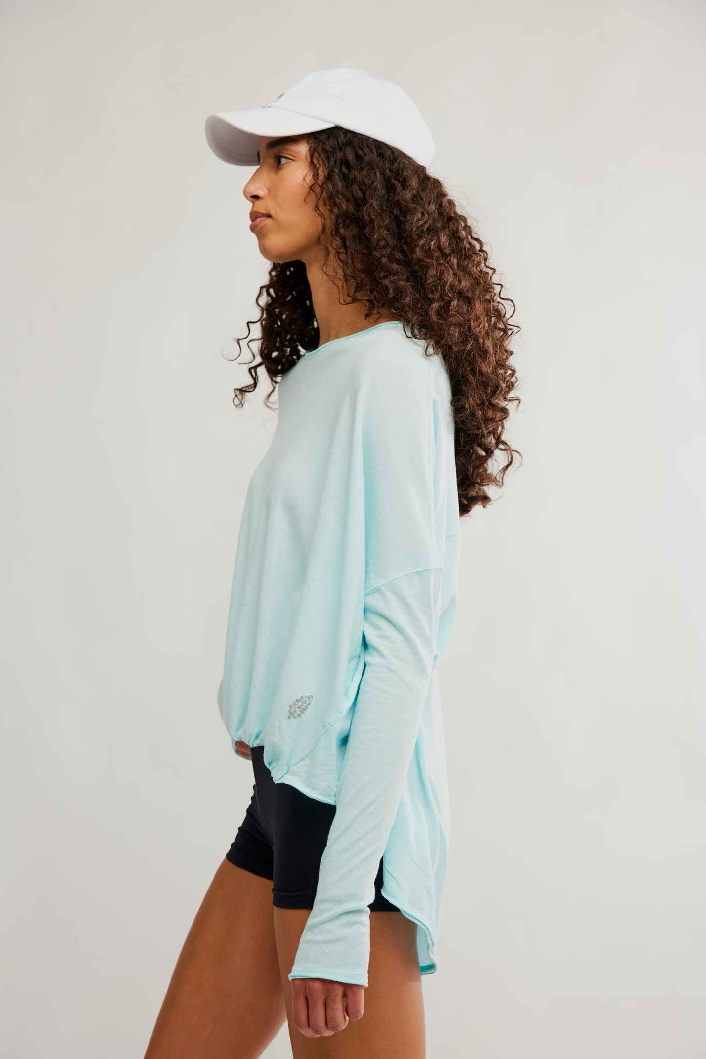 SHEER BLISS LAYER / FROSTY