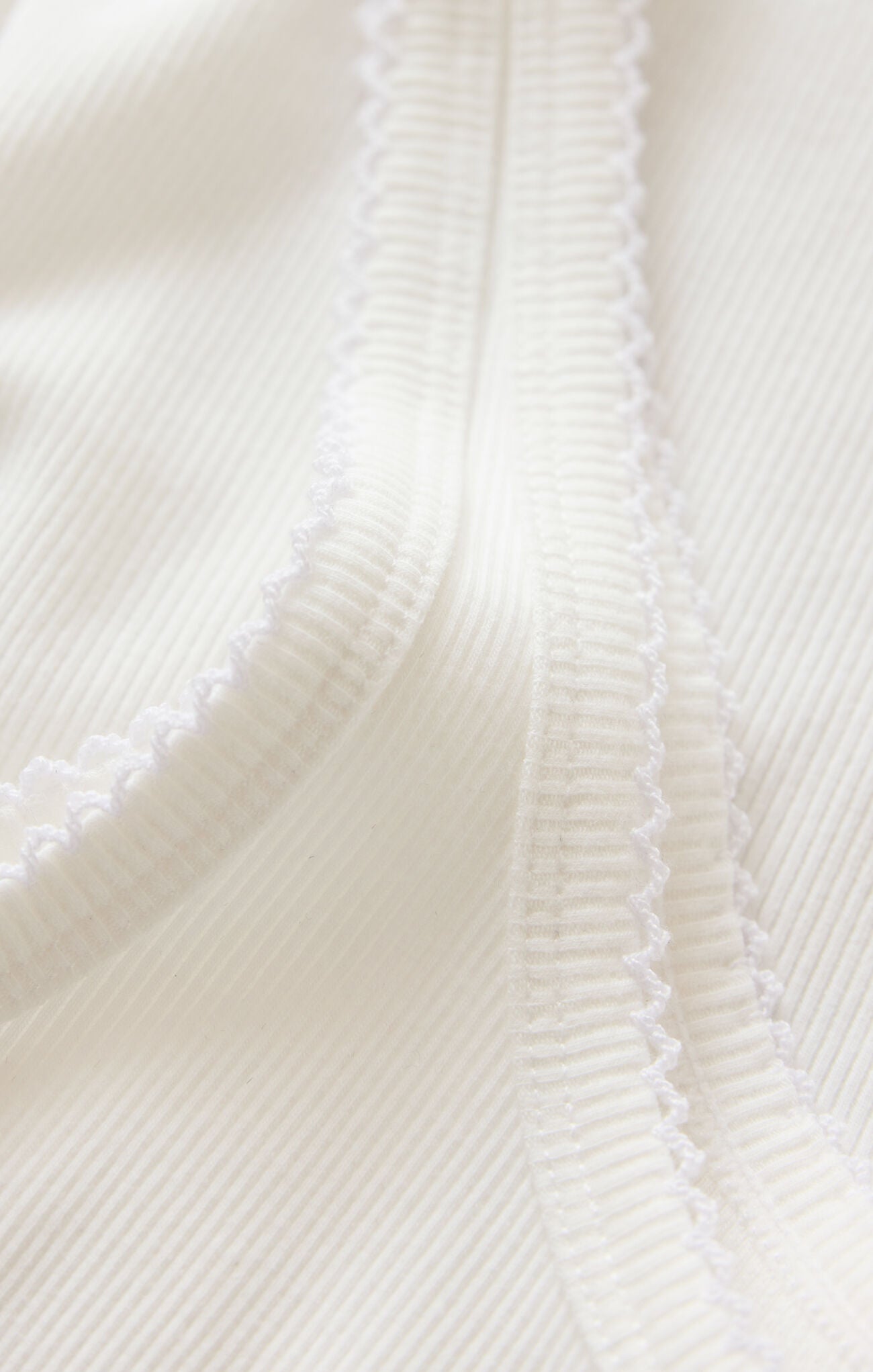 Z SUPPPLY Niko Scallop Rib Tank Top White