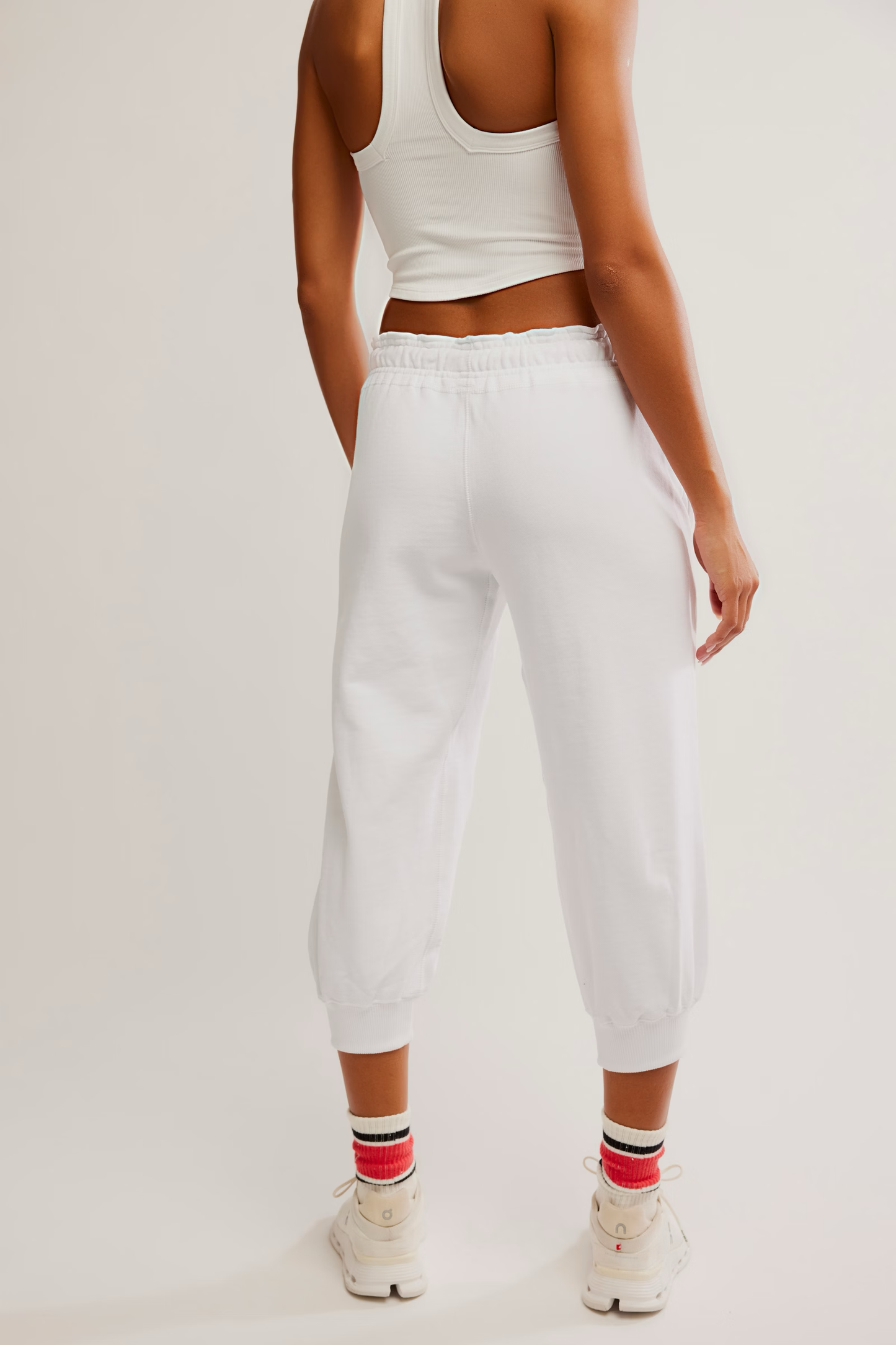 FLUTTER JOGGER / IVORY