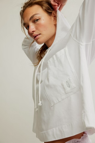 FP MOVEMENT HOT SHOT HOODED LAYER CODDY / WHITE