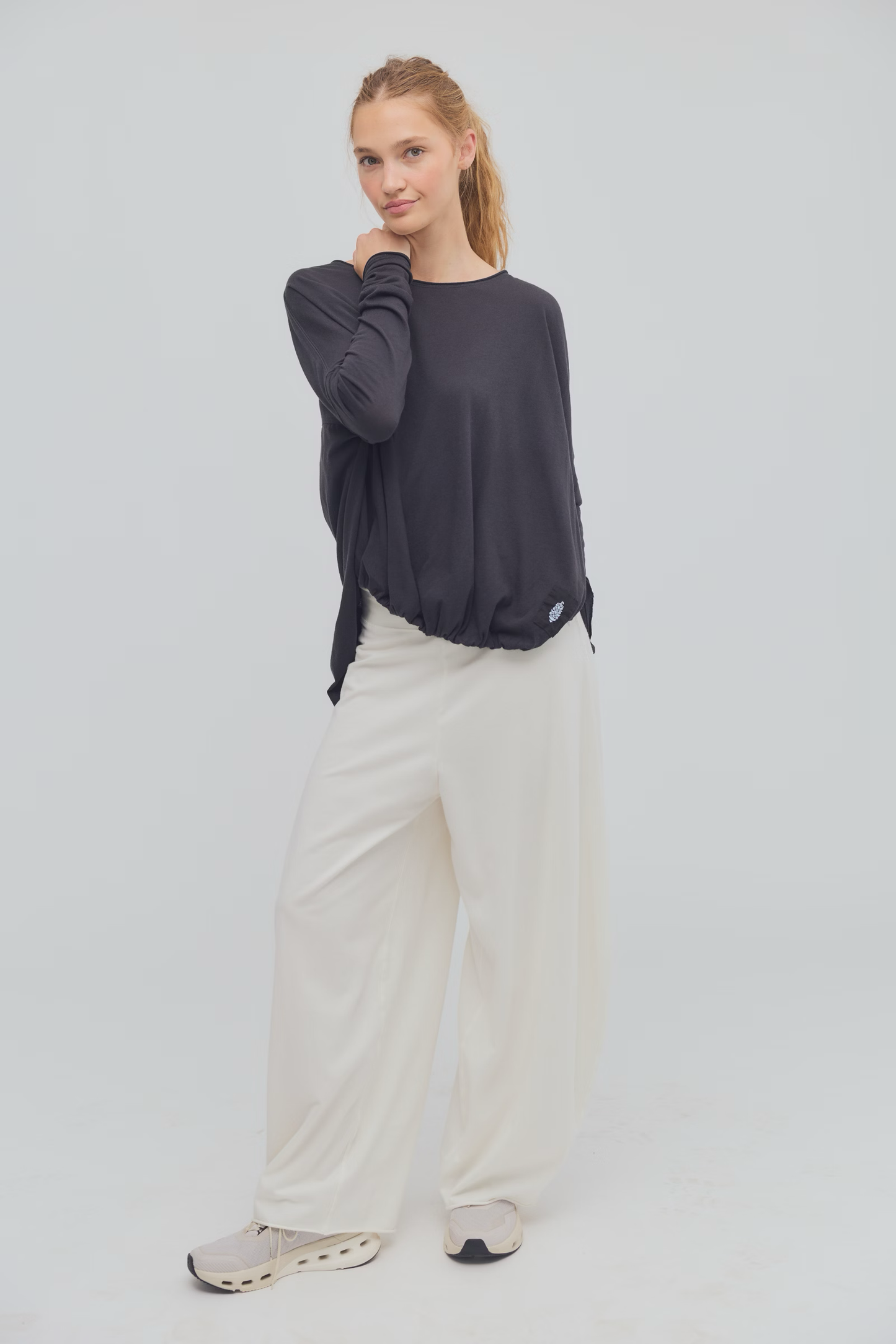 SHEER BLISS LAYER / BLACK
